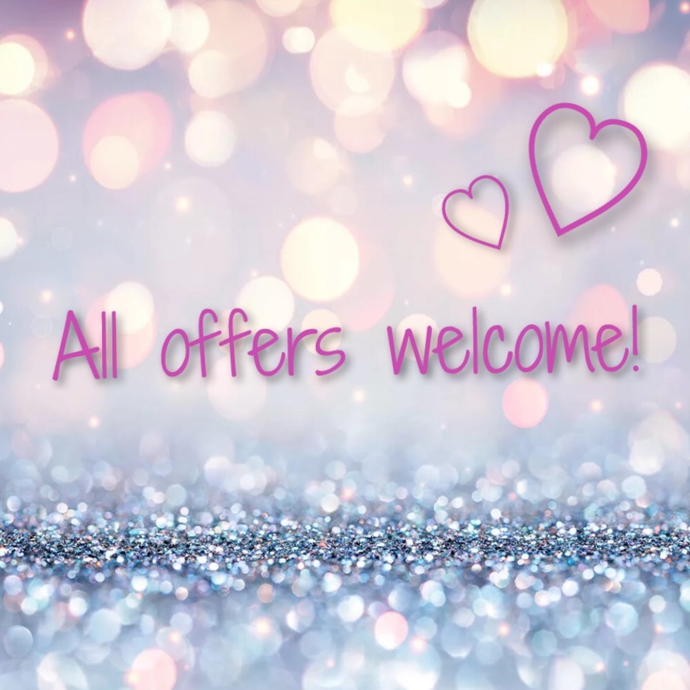 I ♡ all offers!! 🛍🎉✨💝🎁🗝🦄💗